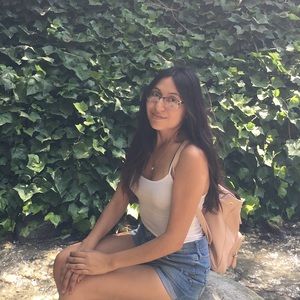 Meet your Posher, Amy